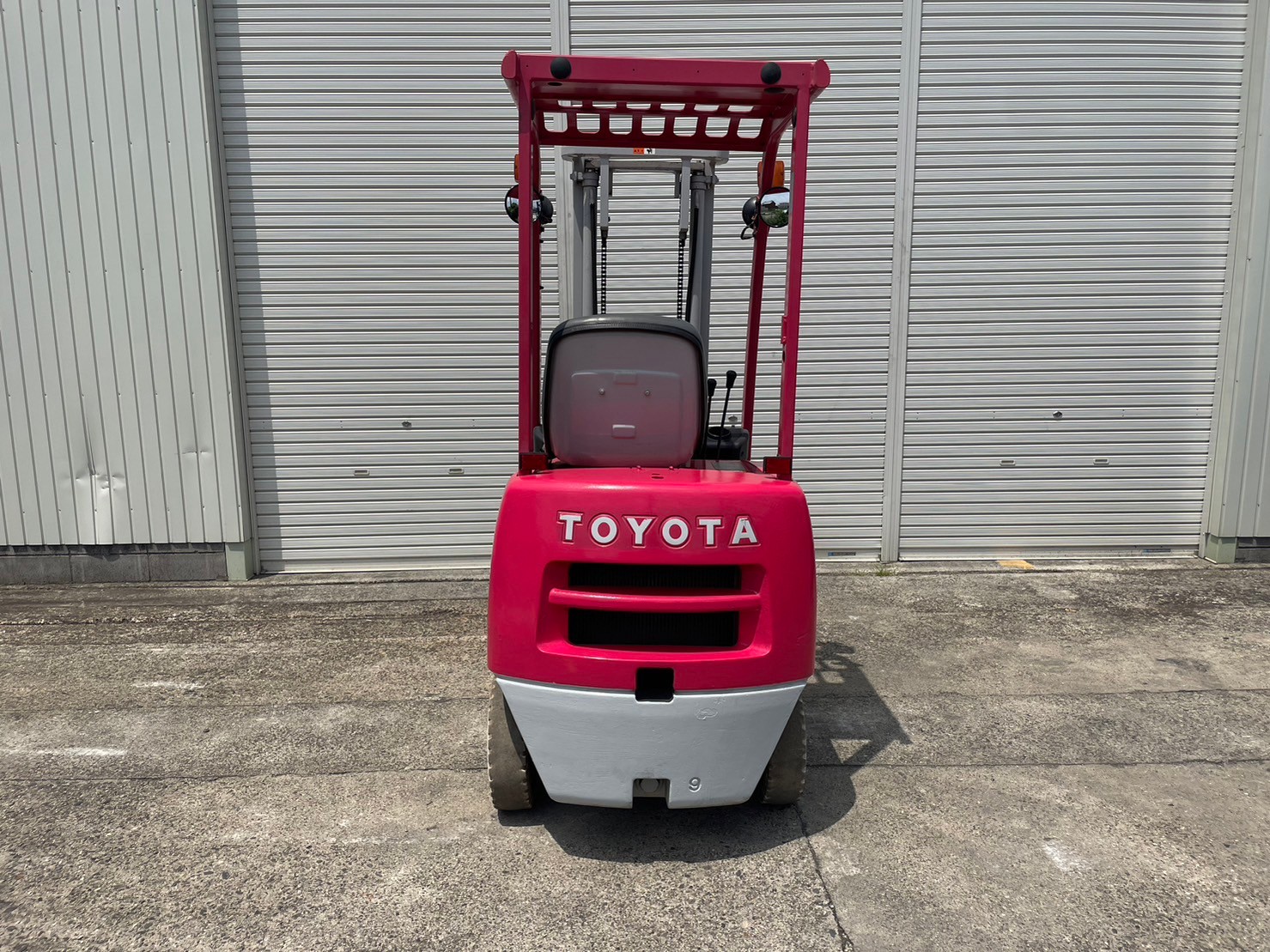 トヨタ中古フォークリフト【40-3FGL9】小回り抜群のカウンター車！ | 中古フォークリフト | フォークリフト の中古販売・買取・レンタル・メンテナンスならフジ自動車工業株式会社